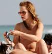 mena_suvari-beach_topless_02.jpg