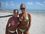 1177506411_bikini_6.jpg