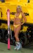danielle_lloyd_ski_5_big.jpg