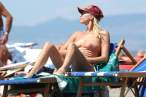 Stefanie Orlando paparazzi_28.jpg
