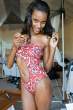 08_quiana-grant_body_behind_03.jpg