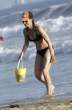 20080620-helen_hunt_bikini_pics7.jpg