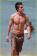 shirtless-robert-buckley-05.jpg