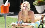 sophie_monk_bikini_sept_6_big.jpg