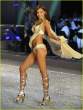 miranda-kerr-fashion-show-foxy-05.jpg