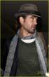 colin-farrell-flies-far-away-01.jpg