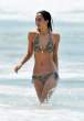 myleene_klass_bikini_bar_3.jpg