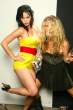 katy_perry_and_kesha_pose_3.jpg
