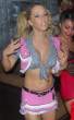 kendra-wilkinson-halloween-10318-7.jpg