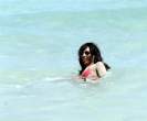 AlexandraBurkeBikiniMiamiBeachMAR_7_2011HQx9393.jpg