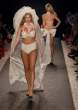 KateUpton_fr_00_14_.jpg