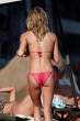 leann-rimes-red-bikini-malibu-03-480x720.jpg