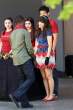 Zooey_Deschanel_LosFelizSept122011_001_122_258lo.jpg