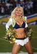 nfl-cheerleaders-cleavage-66.jpg