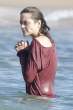 marion-cotillard-topless-rust-and-bones-set-13-830x1245.jpg