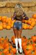 coutrney-stodden-pumpkin-patch-02-480x720.jpg