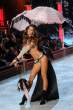 2011-victorias-secret-fashion-show-20111109-195242-442.jpg