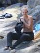 lara-bingle-topless-beach-sydney-16-675x900.jpg