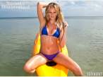 anne-vyalitsyna-2012-SI-swimsuit-edition-03-580x435.jpg