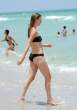 julie_henderson_bikini_beach_3.jpg