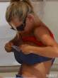 luisana-lopilato-changing-clothes-on-miami-beach-01-435x580.jpg