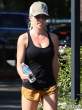 kendra-wilkinson-flashing-cleavage-and-legs-07-435x580.jpg