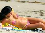suelyn-medeiros-pregnant-in-a-bikini-in-cali-03-580x435.jpg