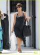 halle-berry-pregnancy-glowing-fabric-shopping-09.jpg