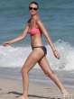 julie-henderson-bikinis-in-miami-01-435x580.jpg