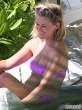 Reese-Witherspoon-Relaxes-Poolside-In-A-Purple-Bikini-In-Honolulu-04-435x580.jpg