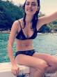 Phoebe-Tonkin-Bikinis-on-a-Boat-on-Instagram-01-435x580.jpg