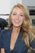 Blake+Lively+Backstage+Michael+Kors+Show+w7F6f0fM93Mx.jpg