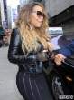 Mariah-Carey-Flashes-Cleavage-at-The-Late-Show-with-David-Letterman-in-NYC-08-435x580.jpg