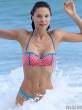 julia-pereira-takes-a-bikini-dip-in-miami-04-435x580.jpg