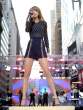 taylor-swift-performing-in-concert-at-good-morning-america-in-nyc_5.jpg