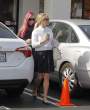 Reese Witherspoon picks up some drinks in Brentwood February 4-2015 002.jpg
