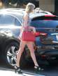 taylor-swift-out-in-agoura-hills-_3.jpg