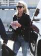 Reese Witherspoon Seen at JFK Airport in New York April 16-2015 024.jpg